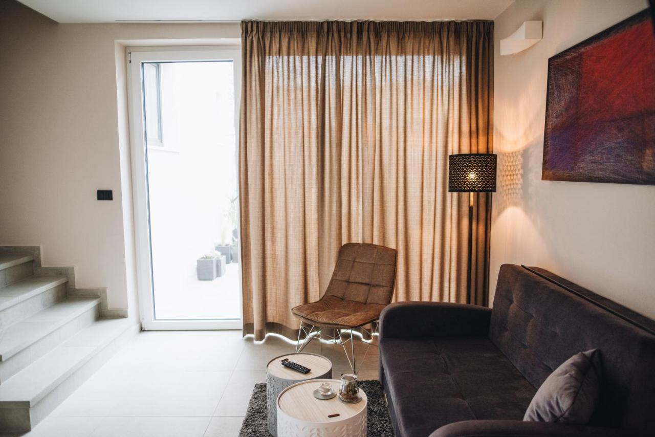 Stay In The Very Heart Of Porec - 50M To The Beach Buitenkant foto