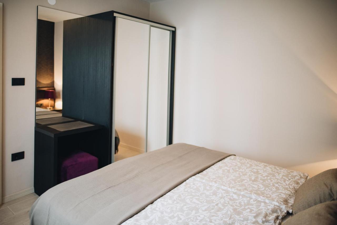 Stay In The Very Heart Of Porec - 50M To The Beach Buitenkant foto