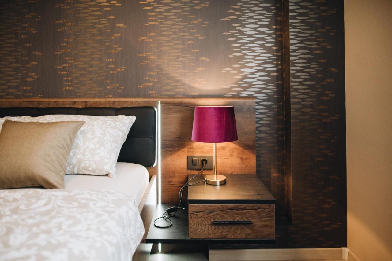 Stay In The Very Heart Of Porec - 50M To The Beach Buitenkant foto