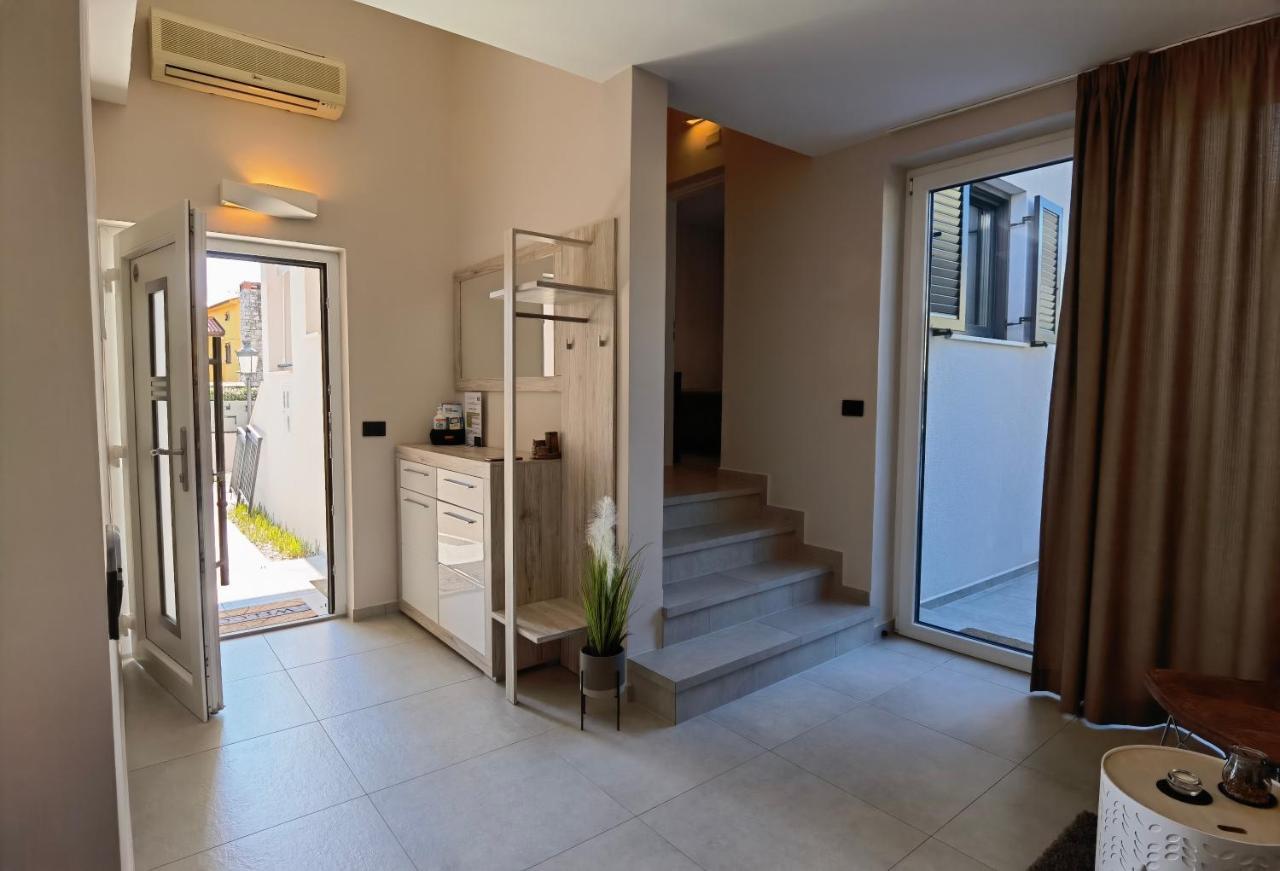 Stay In The Very Heart Of Porec - 50M To The Beach Buitenkant foto