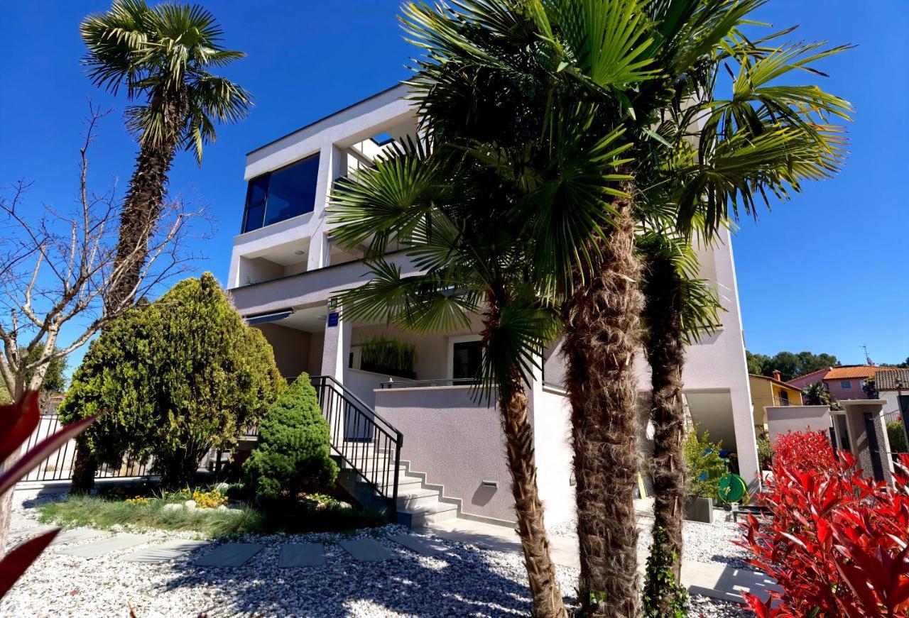 Stay In The Very Heart Of Porec - 50M To The Beach Buitenkant foto