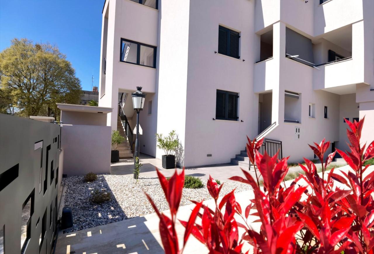 Stay In The Very Heart Of Porec - 50M To The Beach Buitenkant foto