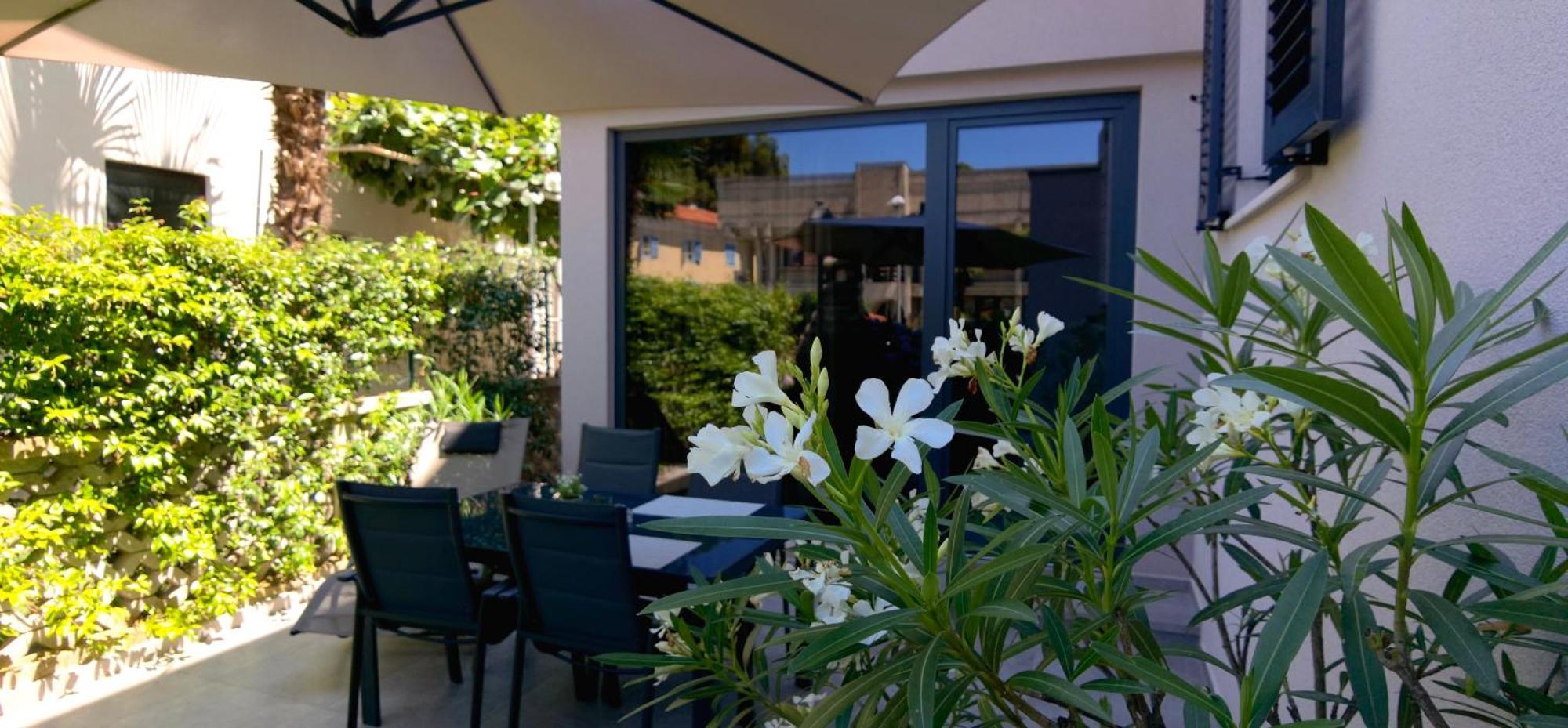 Stay In The Very Heart Of Porec - 50M To The Beach Buitenkant foto